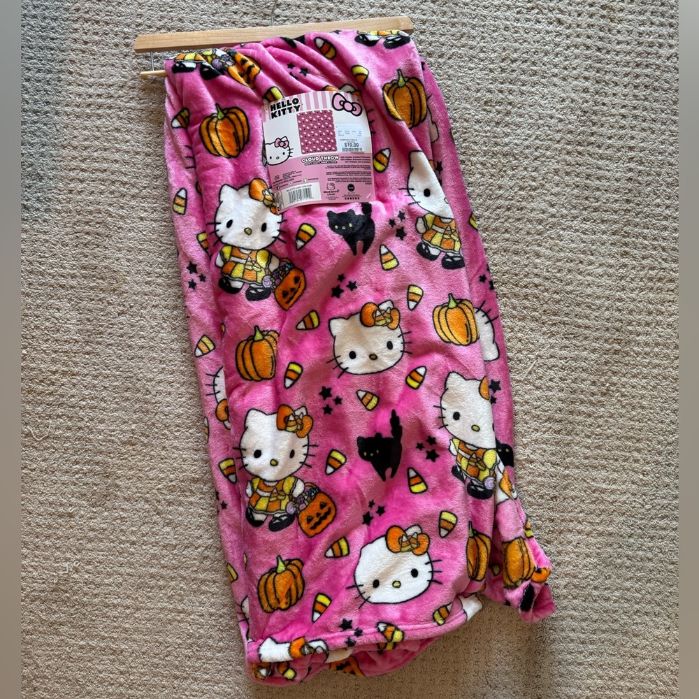 Hello Kitty Halloween Candy Corn Cloud Throw Blanket